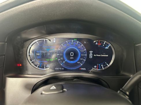Used 2018 Cadillac Escalade Luxury w/ LPO, Radiant Package AWD/4WD image 33