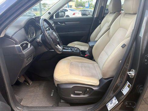 Used 2018 MAZDA CX-5 Touring w/ Preferred Equipment Package FWD image 12
