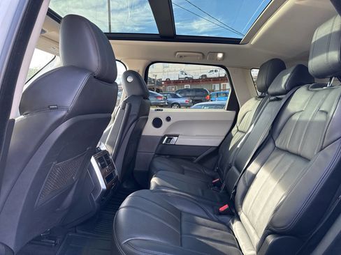Used 2014 Land Rover Range Rover Sport HSE image 28