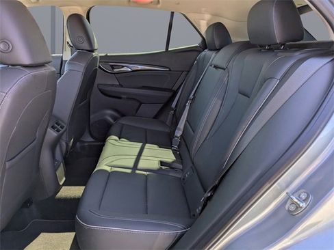 Used 2023 Buick Envision Essence image 14