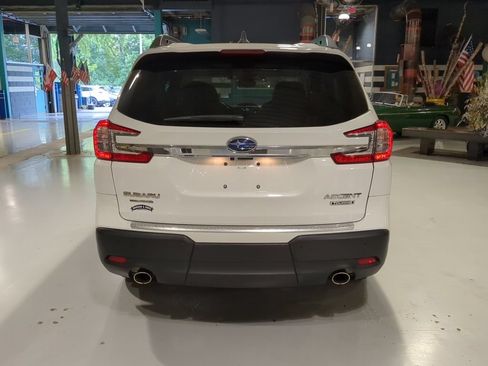 Used 2023 Subaru Ascent Touring AWD/4WD image 9