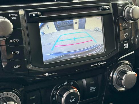 Used 2019 Toyota 4Runner TRD Off-Road image 19