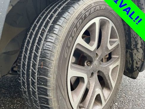 Used 2015 Jeep Renegade Latitude w/ Popular Equipment Group image 2