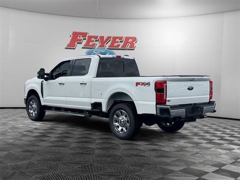 Certified 2025 Ford F250 Lariat w/ Chrome Package image 3