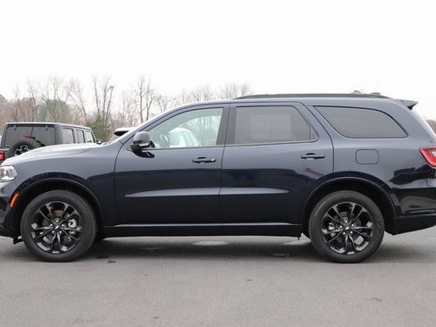 Used 2025 Dodge Durango GT image 3