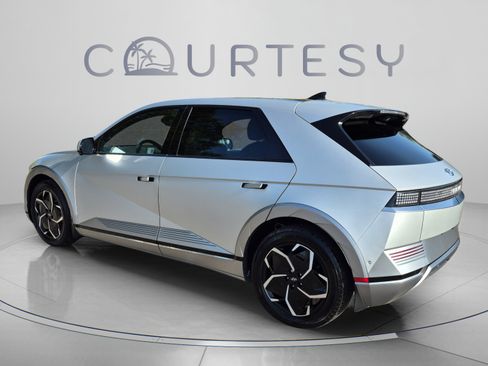 Certified 2024 Hyundai Ioniq 5 Limited RWD image 3