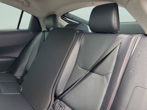 New 2026 Toyota Prius Plug-In Hybrid image 9