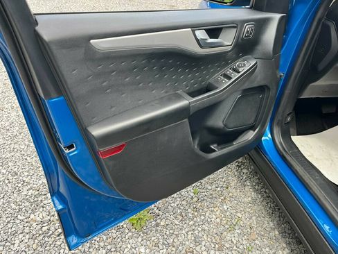 Used 2020 Ford Escape SEL AWD/4WD image 19