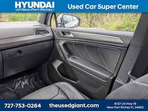 Used 2023 Volkswagen Tiguan SEL R-Line AWD/4WD image 22