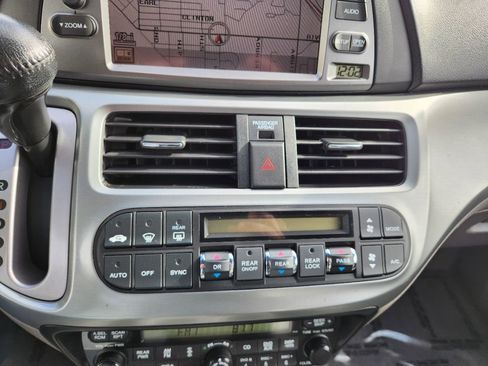 Used 2010 Honda Odyssey Touring image 18