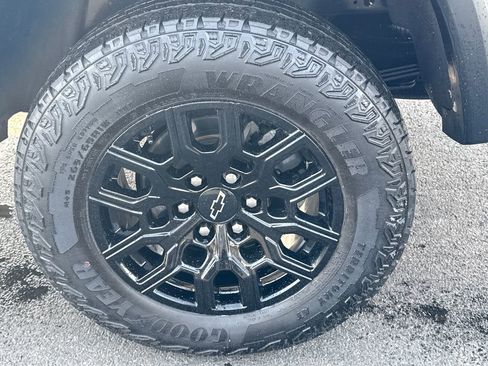 Used 2023 Chevrolet Colorado Trail Boss w/ LPO, Skid Plate Package image 10