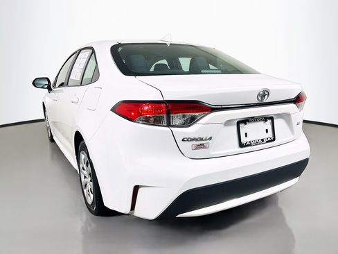 Used 2022 Toyota Corolla LE FWD image 8
