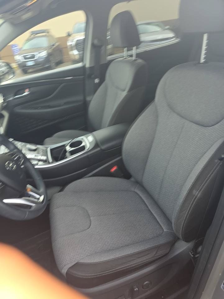 Used 2023 Hyundai Santa Fe SEL Convenience AWD/4WD image 6