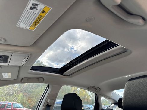 Certified 2023 Honda Accord EX image 15