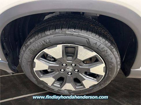 New 2026 Honda Pilot Touring image 11