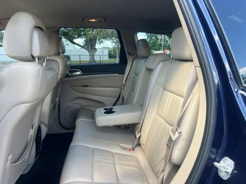 Used 2015 Jeep Grand Cherokee Limited RWD image 9