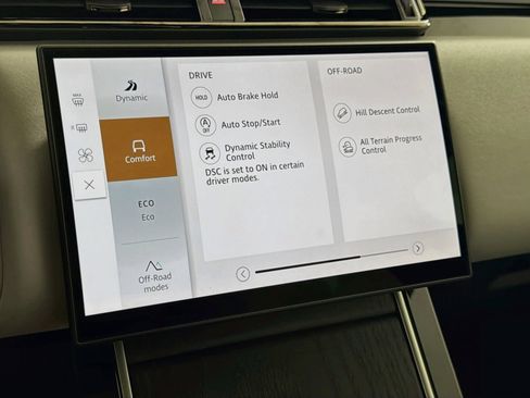 Certified 2026 Land Rover Range Rover Velar S AWD/4WD image 19