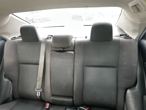 Used 2018 Toyota Corolla LE FWD image 17