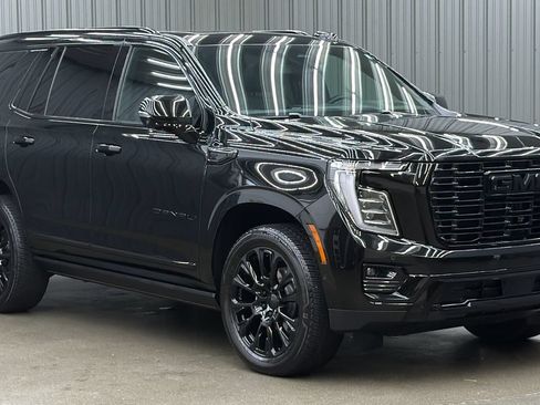Used 2026 GMC Yukon Denali w/ Sun & Power Step Package AWD/4WD image 7