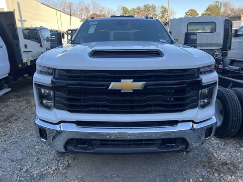New 2024 Chevrolet Silverado 2500 W/T w/ WT Convenience Package image 2