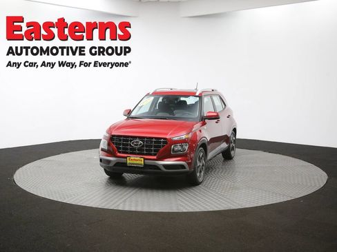 Used 2024 Hyundai Venue SEL image 54