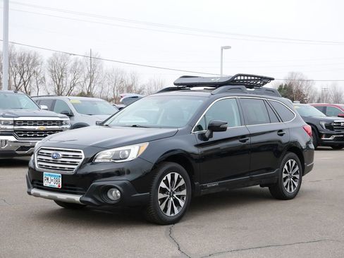 Used 2017 Subaru Outback 2.5i Limited image 3