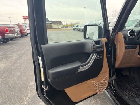 Used 2013 Jeep Wrangler Rubicon w/ Dual Top Group image 11