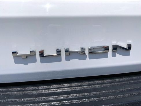Used 2021 GMC Yukon AT4 w/ Rear Media and Nav Package AWD/4WD image 31