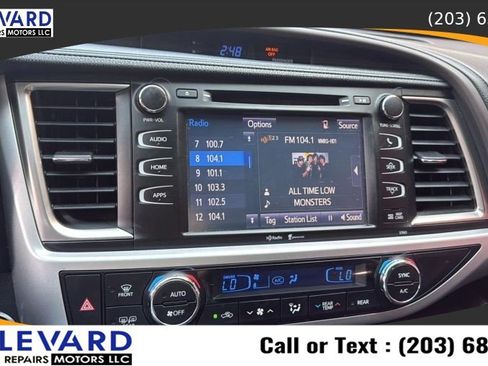 Used 2014 Toyota Highlander XLE AWD/4WD image 15