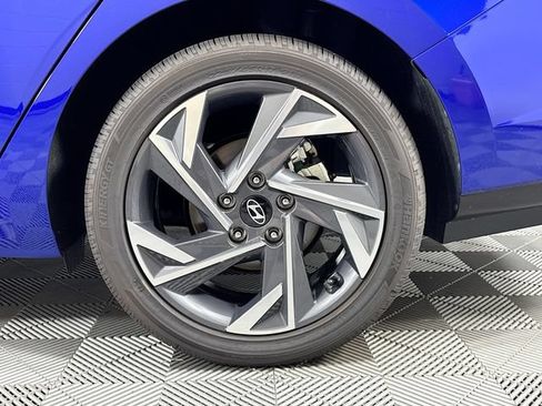 Certified 2026 Hyundai Elantra Limited w/ Cargo Package FWD image 48