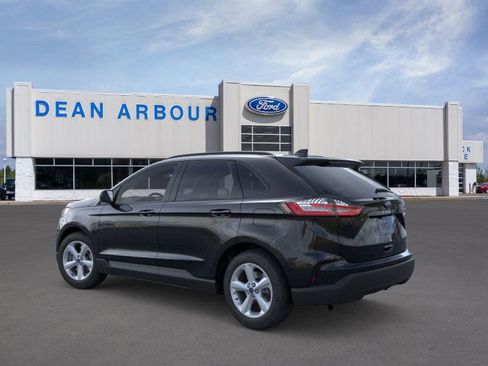 New 2024 Ford Edge SE image 4