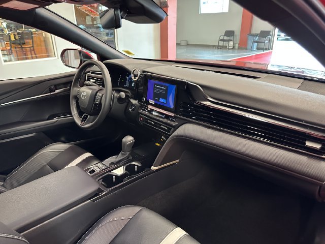 Certified 2026 Toyota Camry SE w/ Convenience Package FWD image 17
