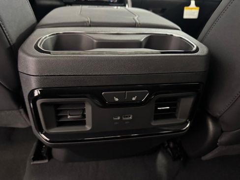 New 2026 GMC Sierra 2500 AT4 w/ AT4 Premium Plus Package AWD/4WD image 12
