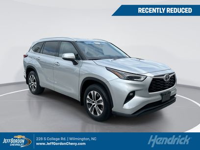 Used 2022 Toyota Highlander XLE
