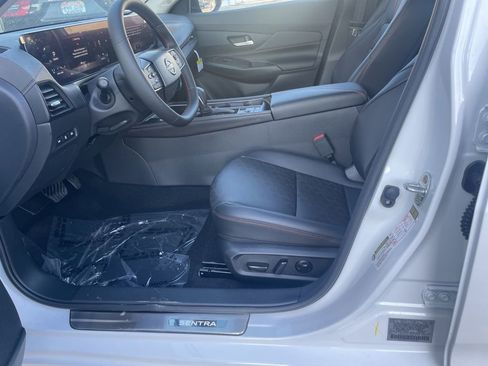 New 2026 Nissan Sentra SR image 10