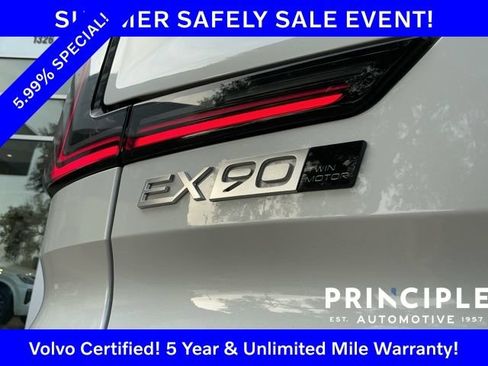 Certified 2025 Volvo EX90 Ultra AWD/4WD image 16