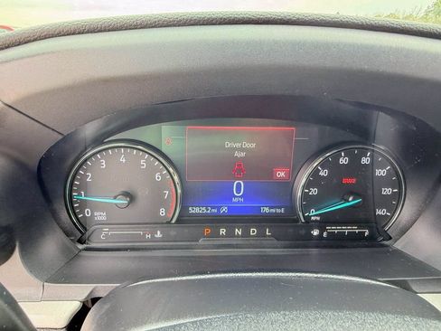 Used 2024 Ford Explorer XLT w/ Equipment Group 202A RWD image 37