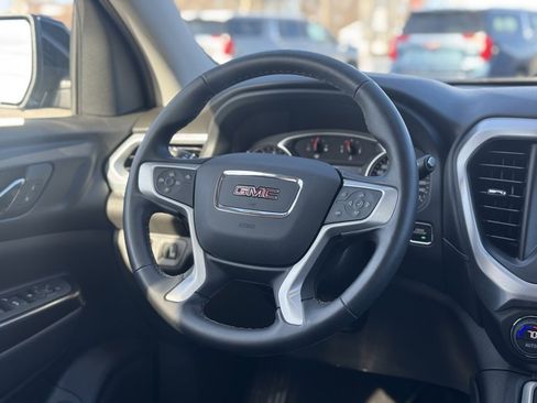 Used 2023 GMC Acadia SLT image 14