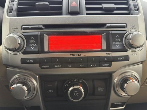 Used 2013 Toyota 4Runner SR5 image 19