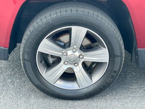 Used 2016 Jeep Compass High Altitude FWD image 11