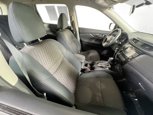 Used 2018 Nissan Rogue S AWD/4WD image 25