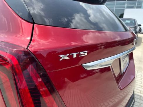 Used 2023 Cadillac XT5 Premium Luxury FWD image 14