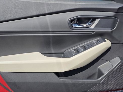 Used 2023 Honda Accord EX image 13