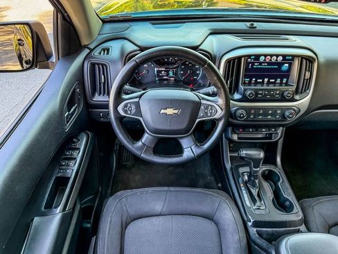 Used 2017 Chevrolet Colorado LT RWD image 28