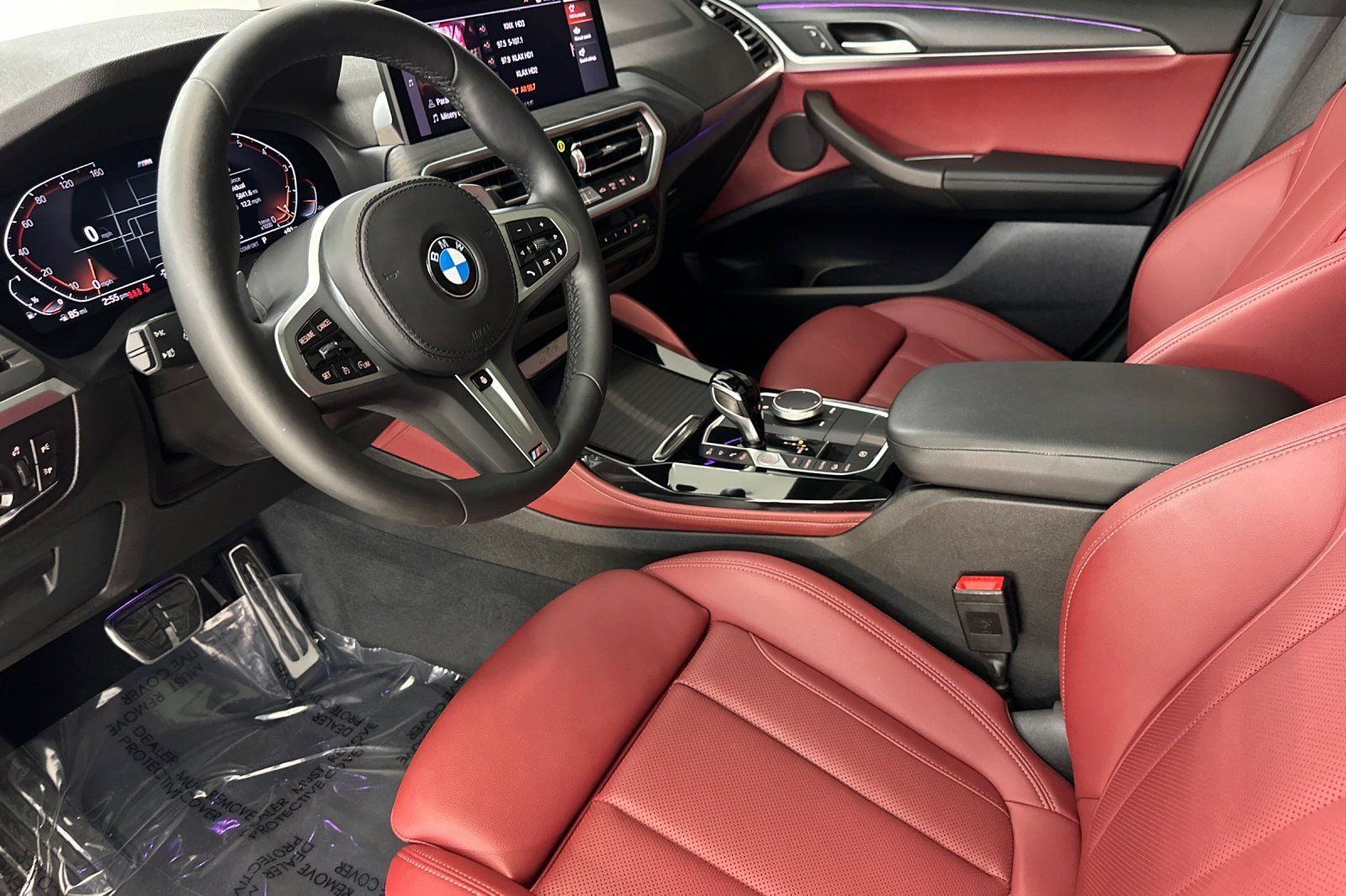Certified 2025 BMW X4 xDrive30i w/ Premium Package AWD/4WD image 4