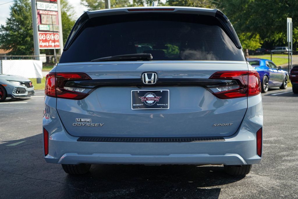 Used 2025 Honda Odyssey Sport-L image 19