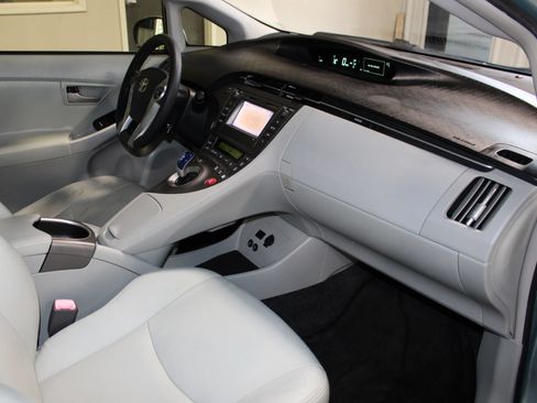 Used 2012 Toyota Prius Two FWD image 25
