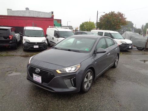 Used 2018 Hyundai Ioniq Limited image 7