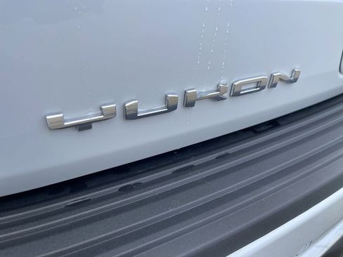 New 2026 GMC Yukon XL Denali w/ Denali Reserve Package image 33