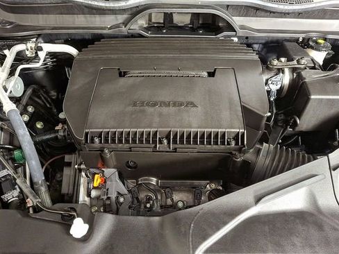 Used 2024 Honda Pilot Touring image 30